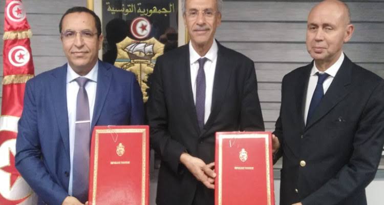 اتفاق تمويل بـ80 مليون دولار بين تونس والبنك الأفريقي للتنمية لتأمين التزود بالحبوب اتفاق تمويل بـ80 مليون دولار بين تونس والبنك الأفريقي للتنمية لتأمين التزود بالحبوب