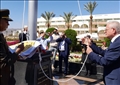 اللواء خالد فودة محافظ جنوب سيناء يرفع العلم المصري على أراضي طابا في ذكرى تحرير طابا