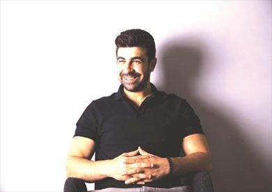 محمد عبد المعطي مؤلف «الأسطورة»