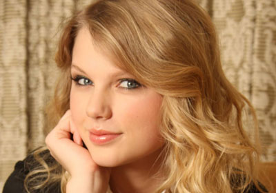 المغنية الأمريكية تايلور سويفت