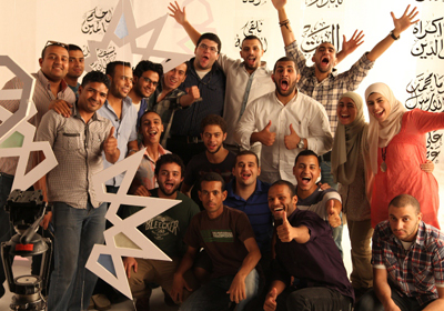 يبلغ عدد فريق عمل البرنامج ما يزيد عن 40 فرد، عملوا على مدار 8 شهور كاملة للوصول لشكل البرنامج