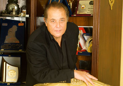 محمود عبدالعزيز