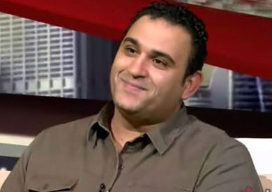 أكرم حسني