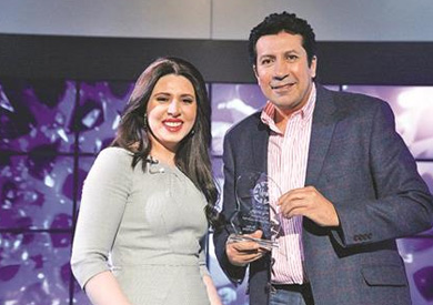 المذيعة الاء شاهين مع النجم هانى رمزى