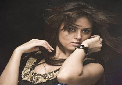 الفنانة رشا مهدي