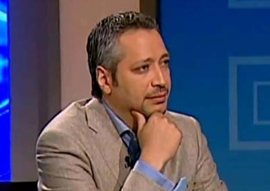 الاعلامي تامر امين