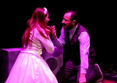 العرض المسرحي ظل الحكايات