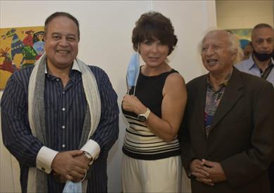نجوم الفن في افتتاح معرض مجدي نجيب