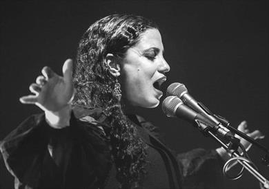 الفنانة التونسية آمال مثلوثي