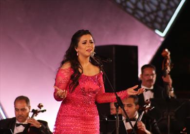 الليلة 11 من مهرجان الموسيقى العربية تفتتح برنامجها بثلاثة فواصل غنائية طربية