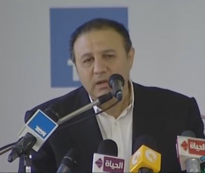 إيهاب طلعت رئيس شركة برومو ميديا في مؤتمر الإعلان عن شراء حقوق بث الدوري المصري