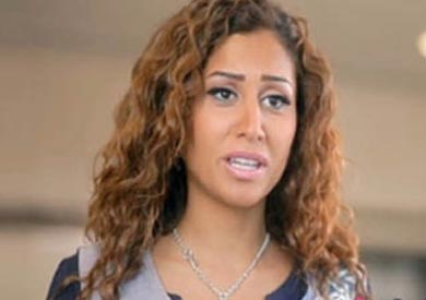 الفنانة الشابة دينا الشربيني