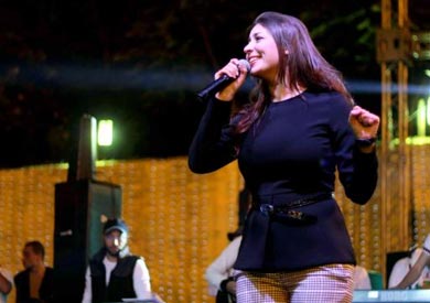 الفنانة جنات