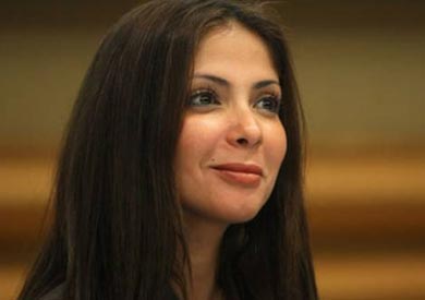 الفنانة منى زكي