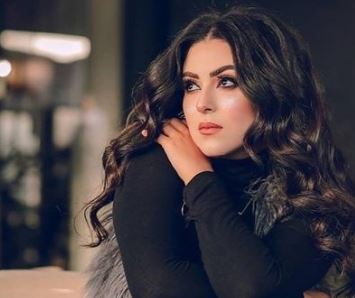الفنانة نهى عابدين