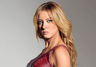 الفنانة ريم مصطفى