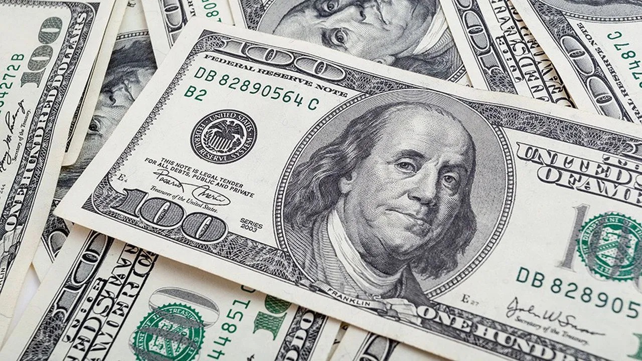 30 أبريل 2025.. الدولار يرتفع 10 قروش في بداية التعاملات.. ويسجل 50.95 جنيه للبيع - بوابة الشروق