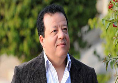الدكتور عاطف عبداللطيف