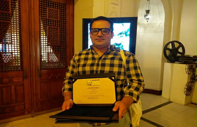 محمد مرعي يحصد جائزة أحمد فؤاد نجم عن رسالة من العزل