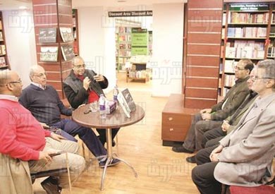 محمود عبد الشكور وعلي أبو شادي وإيهاب الملاح - تصوير: أحمد عبداللطيف