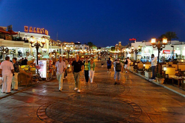 مباحثات لعودة رحلات الطيران العارض المباشر من روما إلى شرم الشيخ