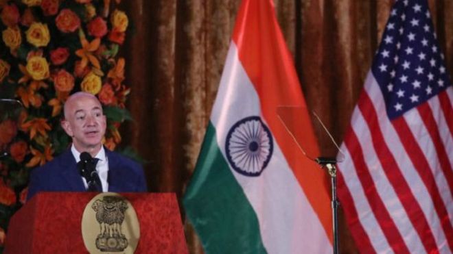 كان بيزوس يتحدث في مؤتمر حضره رئيس الوزراء الهندي في واشنطن