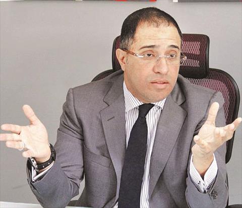 توقعت مصادر من شركات عقارية وسياحية نزاع كبير بينها ومع الهيئات والجهات الحكومية، على خلفية المطالبة المتوقعة بطلب الحكومة بتحصيل مستحقاتها عن أقساط الأراضى المشترة بسعر الدولار قبل التعويم، وليس بالسعر الحالى الذى تجاوز 18 جنيها.