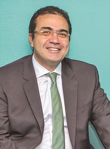 نضال عصر