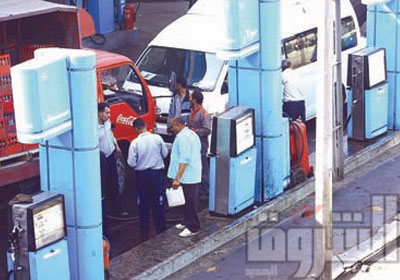 التجربة الإيرانية مفيدة في تقليص دعم البنزين   تصوير: روجيه أنيس