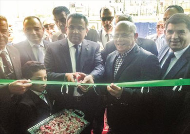 الصغير والغضبان يفتتحان مكتب بريد بورسعيد بعد تطويره