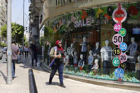 تخفيضات الصيف وسط البلد تصوير هبة الخولي