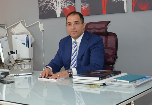 الدكتور احمد شلبى، الرئيس التنفيذى للشركة.
