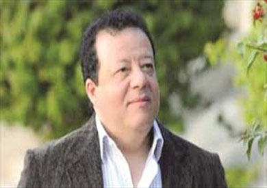 عاطف عبد اللطيف