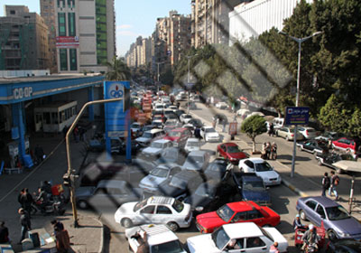 الأزمات المتكررة للبنزين دفعت المواطنين للبحث عن بدائل له أو حلول تصوير  لبنى طارق