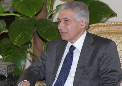 الدكتور أحمد جلال، وزير المالية
