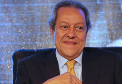 منير فخرى عبد النور، وزير التجارة والصناعة