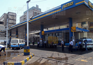 وزير البترول ينفي طرح بنزين 85 بديلا من 80 - تصوير: مجدى إبراهيم