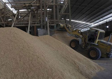 370 عاملا يستأنفون العمل بمطاحن عتاقة