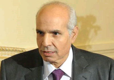 محمود عيسى، وزير الصناعة والتجارة الخارجية