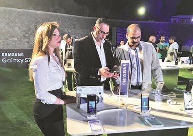 شريف بركات نائب رئيس شركة سامسونج يحتفل بإطلاق Galaxy S7