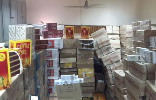 ضبط تاجر وبحوزته 10 آلاف علبة سجائر مُقلدة في الإسكندرية