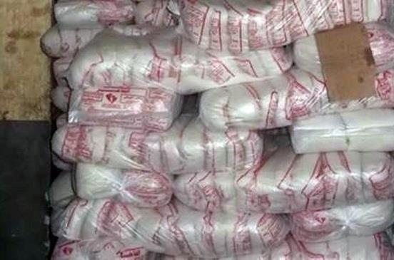 ضبط سيارة محملة بـ75 طن سكر تمويني لبيعها بالسوق السوداء بالمنيا