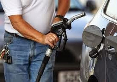 ضبط سيارة «فنطاس» تسحب 5000 لتر بنزين من محطة وقود بالبحيرة