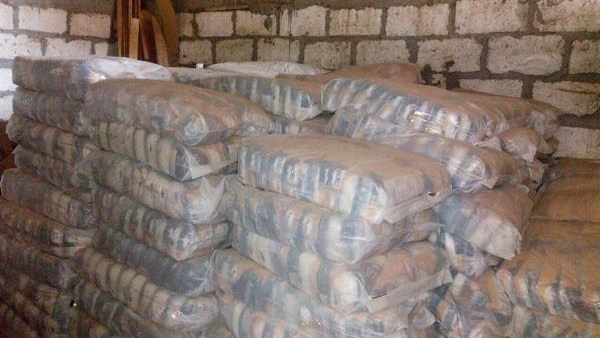 ضبط 13 طن سكر وزيت بحملة تموينية في البحيرة