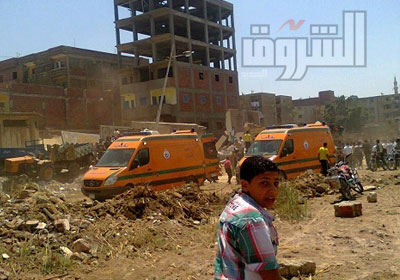 انهيار عقار مكون من 4 طوابق بزفتى