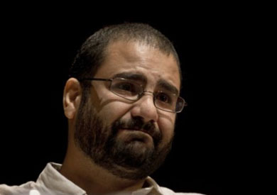 السلطات المصرية تحكم على الناشط علاء عبد الفتاح بالسجن خمس سنوات