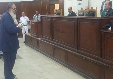 القاضى  و أبو إسماعيل