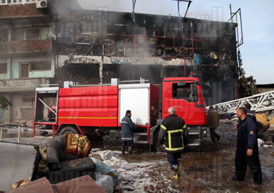 المصنع المحترق - تصوير: أحمد عبد الجواد