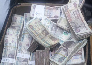 القبض على شخصين في سوهاج بحوزتهما 11 مليونًا و350 ألف جنيه بتهمة الاتجار