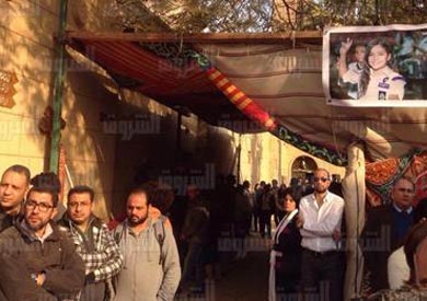 جنازة شهيدة تفجير «البطرسية» الطفلة «ماجي مؤمن» - تصوير: أحمد عبد الجواد وأحمد بدراوي